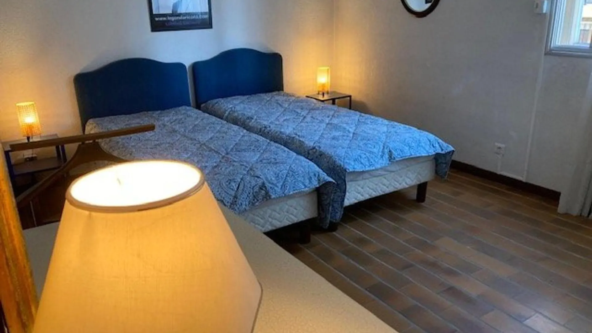 Appartement Climatise, Traversant Avec Parking Prive - Centre Ville Le Lavandou - Fr-1-308-193 Frankrike